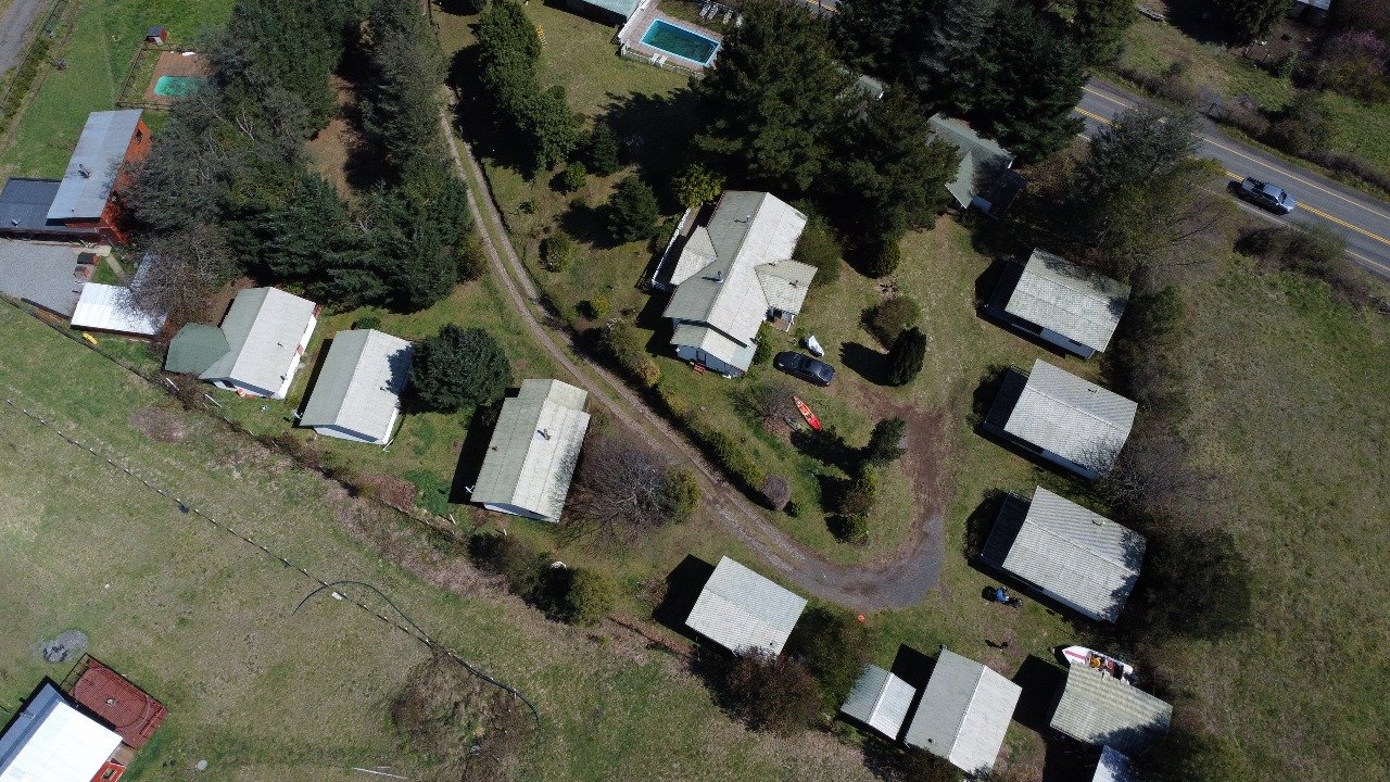 Complejo vacacional con cabañas en caburgua. (venta)