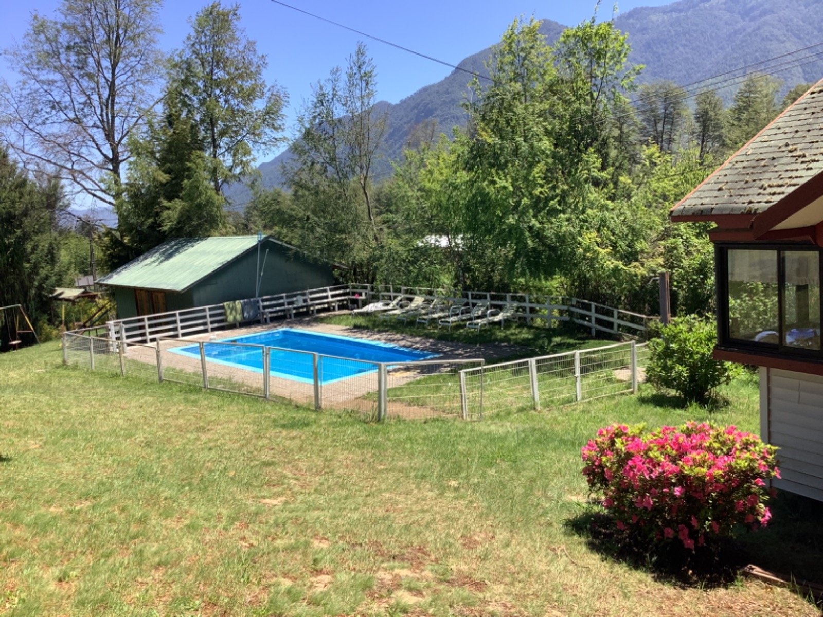 Complejo vacacional con cabañas en caburgua. (venta) - Imagen 3