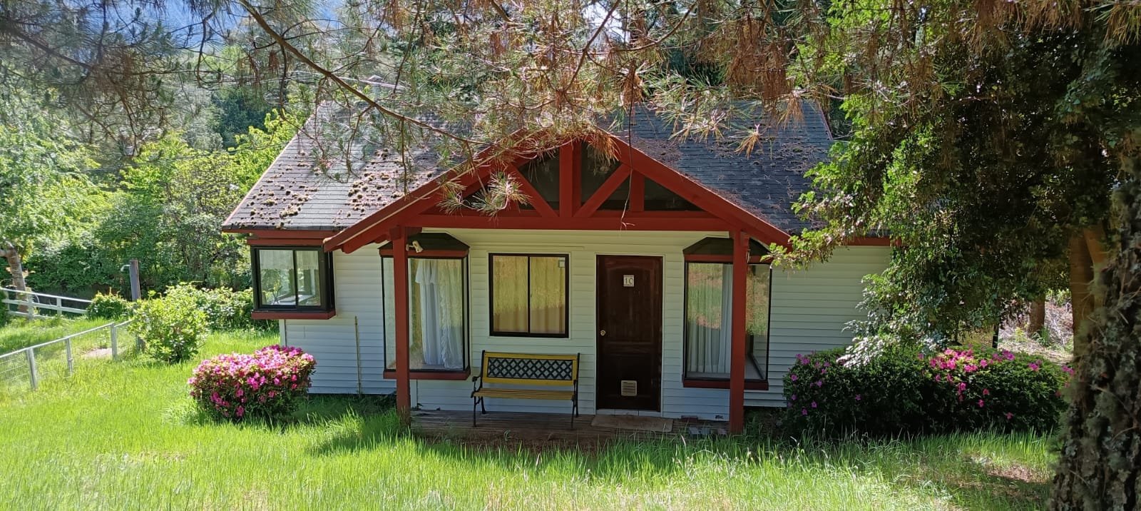 Complejo vacacional con cabañas en caburgua. (venta) - Imagen 10